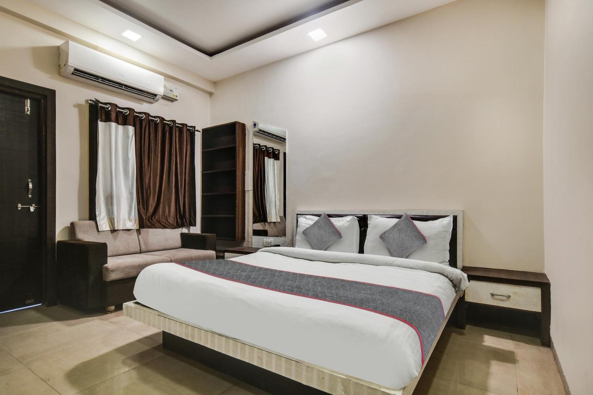 Townhouse Prime Stay Indore Exteriör bild