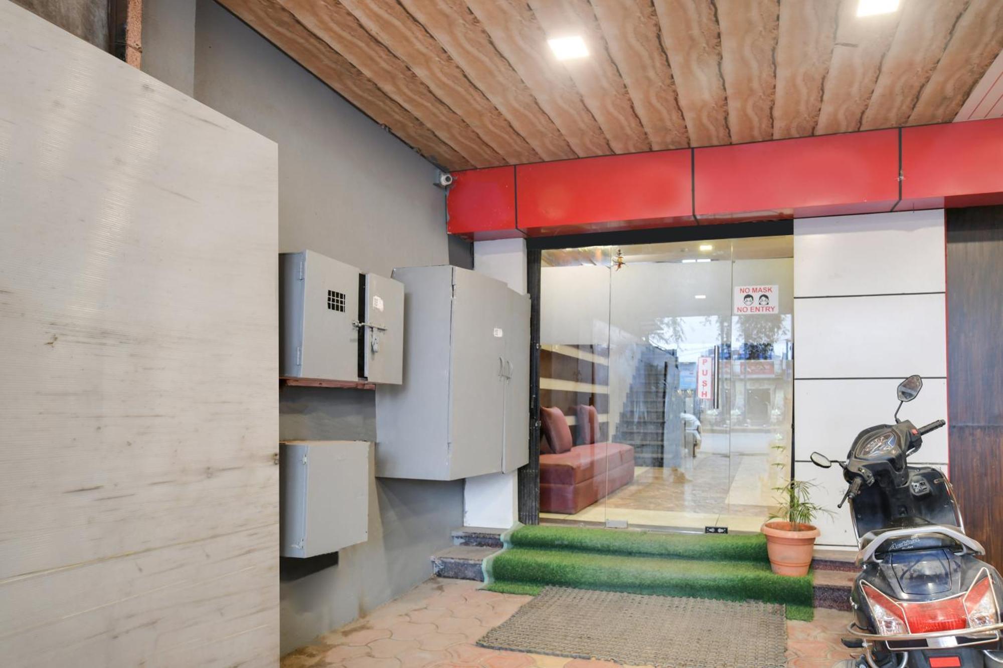 Townhouse Prime Stay Indore Exteriör bild