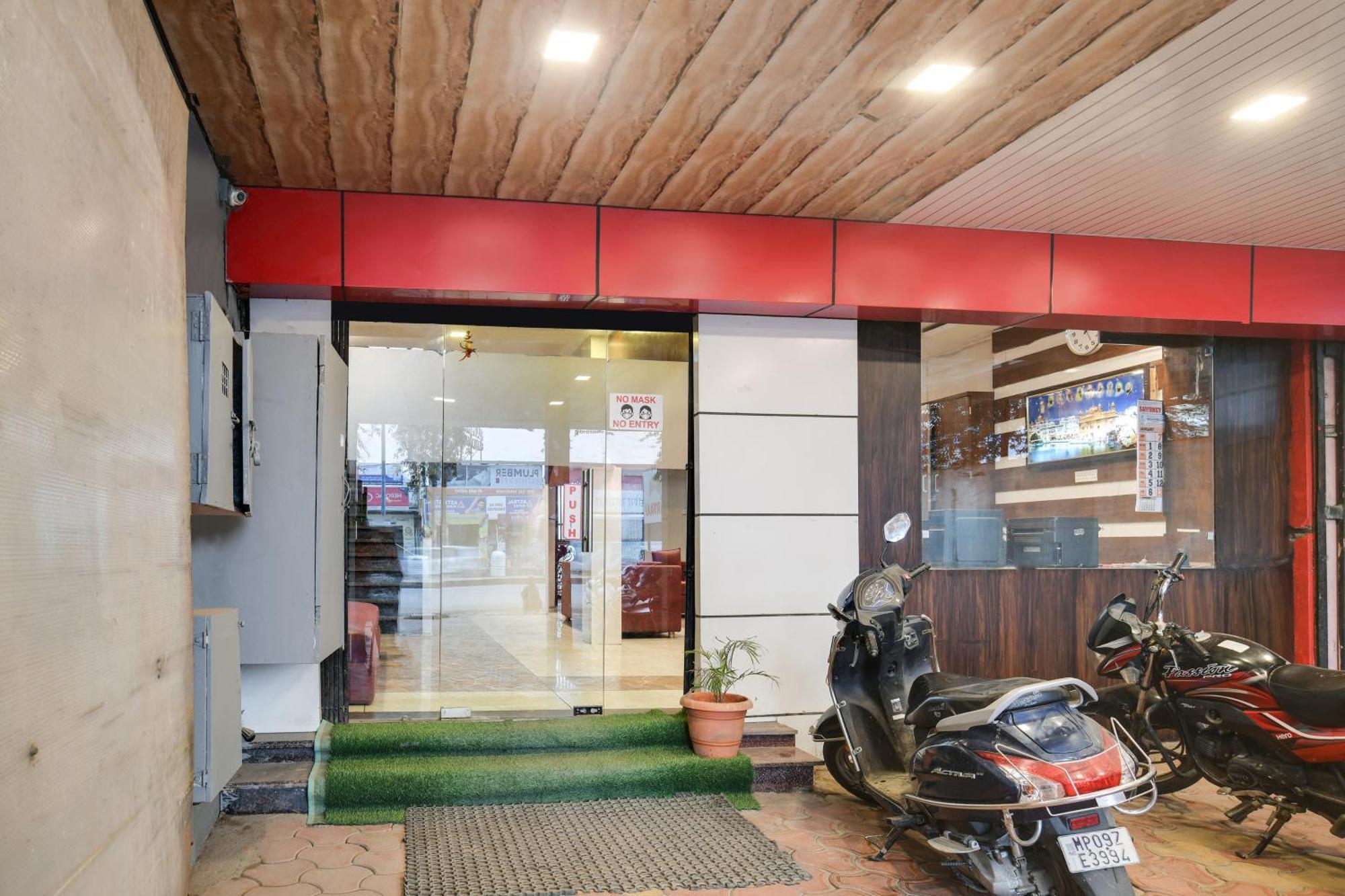 Townhouse Prime Stay Indore Exteriör bild